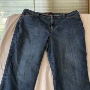 Gloria Vanderbilt Women's Straight Leg Blue Jeans 16 Short